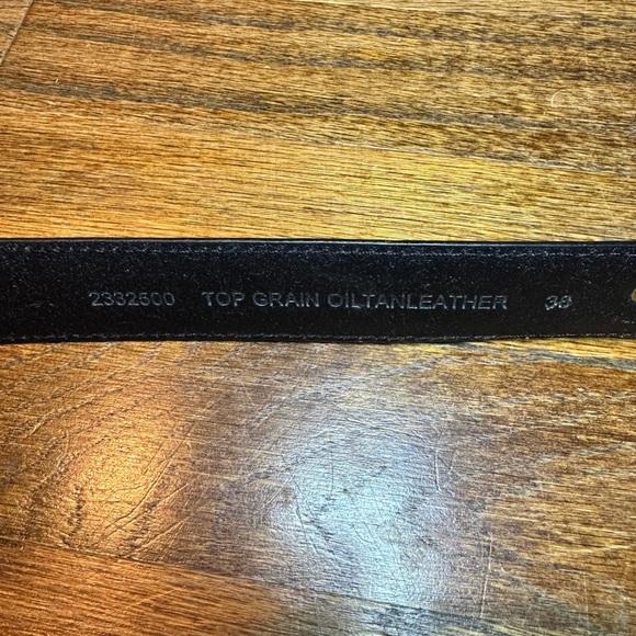 Men's top grain black Leather golf Belt - Picture 5 of 5